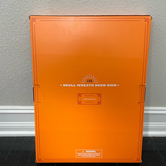 Hyde and EEK! LED Wreath Faux Neon Sign Halloween Novelty Silhouette Lights - Picture 2 of 10